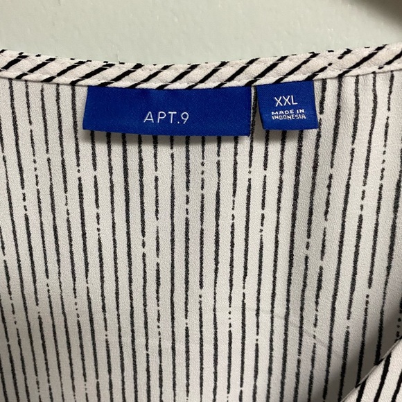 APT. 9 TOP - XXL - Picture 9 of 10